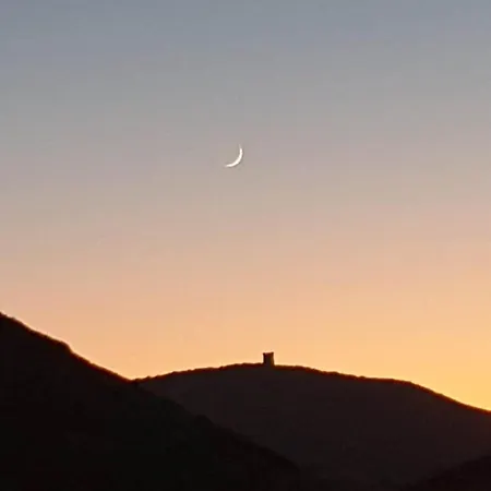 Rosso Lilu' Casa Con Vista Mozzafiato Sulla Pelosa Стинтино