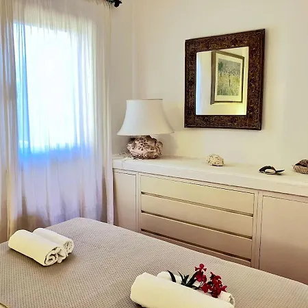 Rosso Lilu' Casa Con Vista Mozzafiato Sulla Pelosa Apartamento *