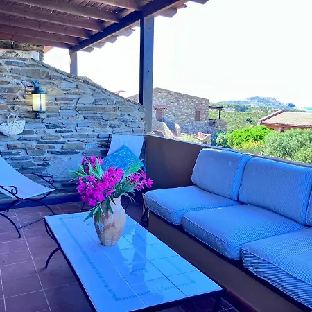 Rosso Lilu' Casa Con Vista Mozzafiato Sulla Pelosa Apartamento Stintino