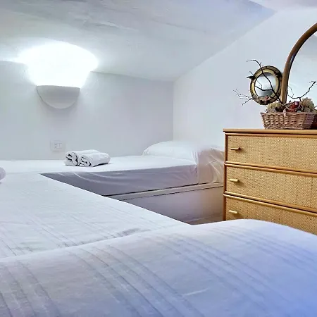 Rosso Lilu' Casa Con Vista Mozzafiato Sulla Pelosa * Stintino