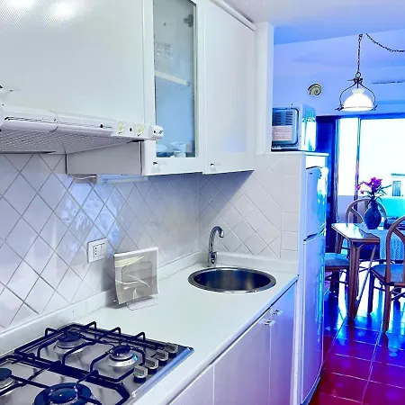 Apartamento Rosso Lilu' Casa Con Vista Mozzafiato Sulla Pelosa