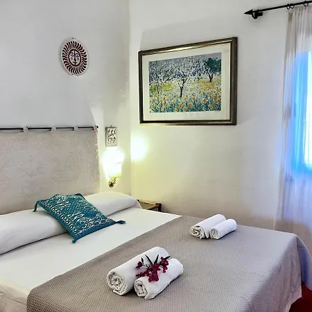 Rosso Lilu' Casa Con Vista Mozzafiato Sulla Pelosa Apartamento *